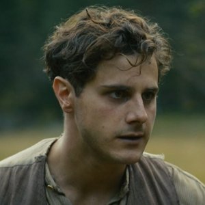 Andrea Arcangeli è Maurizio Sartori