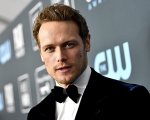 Sam Heughan, star di Outlander, tra i protagonisti della serie Embassy