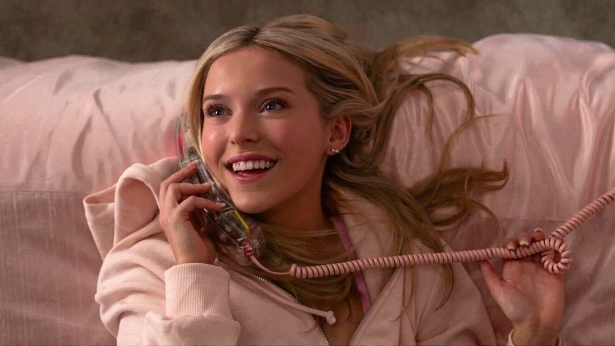 La rivincita delle bionde: svelata la data di uscita della serie prequel Elle, rinnovata per la stagione 2 La rivincita delle bionde: svelata la data di uscita della serie prequel Elle, rinnovata per la stagione 2