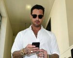 Fabrizio Corona: Mediaset lo denuncia e chiede il blocco dei social e del cellulare