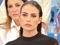 Uomini e Donne, Martina Cardamone pronta a mettersi in gioco come tronista. Le critiche a Ciro Solimano