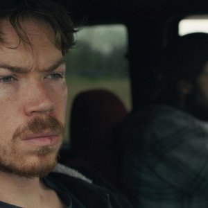Union County: Will Poulter e Noah Centineo in una scena