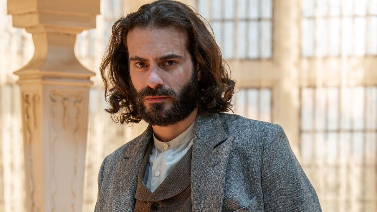 La Promessa anticipazioni 26 gennaio: Petra attacca Curro, Martina nasconde Adriano.