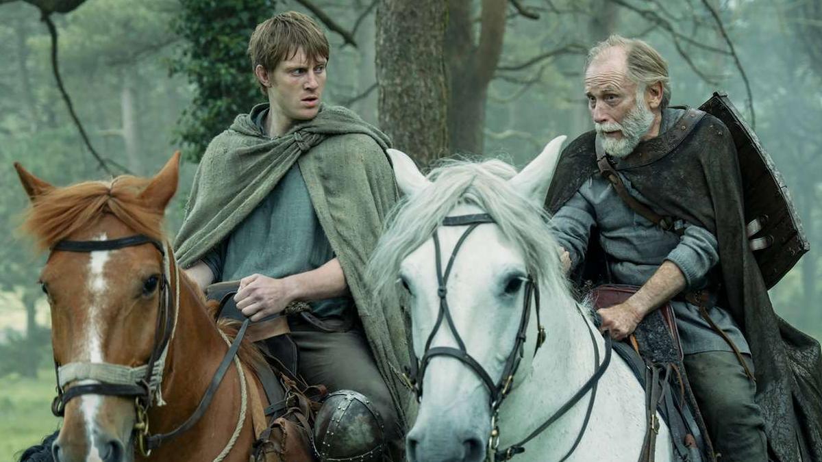 Ser Arlan a cavallo in una scena di A Knight of the Seven Kingdoms