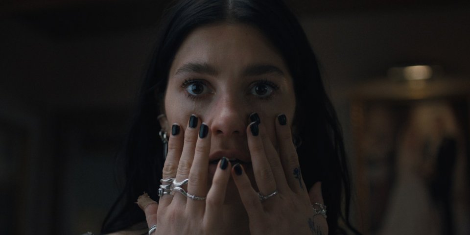 Something Very Bad Is Going To Happen N S1 E2 00 22 01 10R