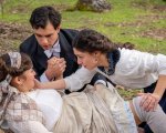 La Promessa anticipazioni 30 gennaio: Catalina partorisce nel bosco ma rischia la vita