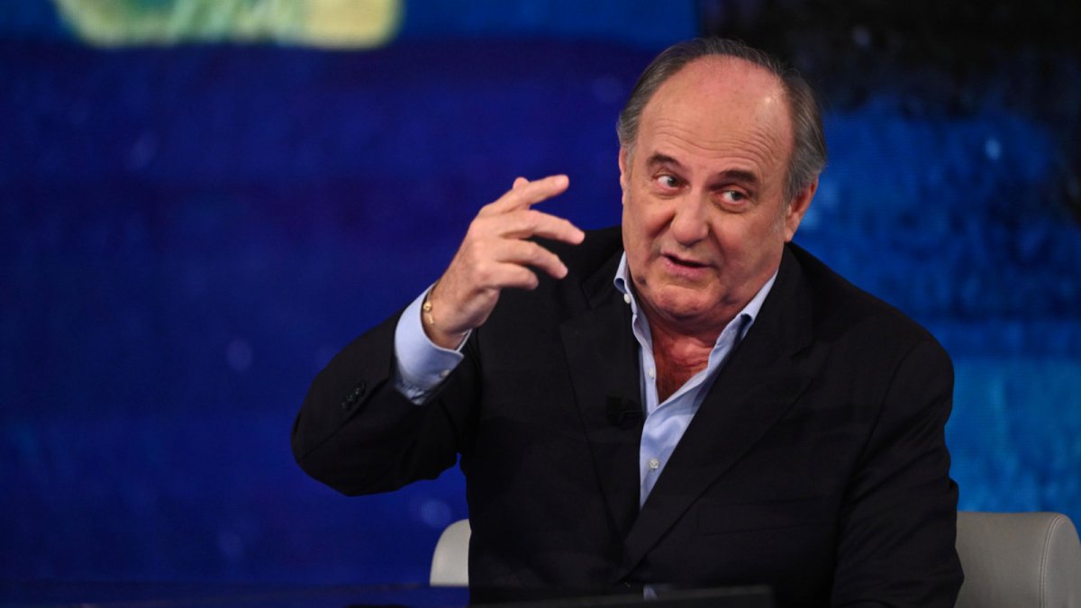 gerry scotti respinge le accuse di corona sulle letterine menzogne a scopo di lucro