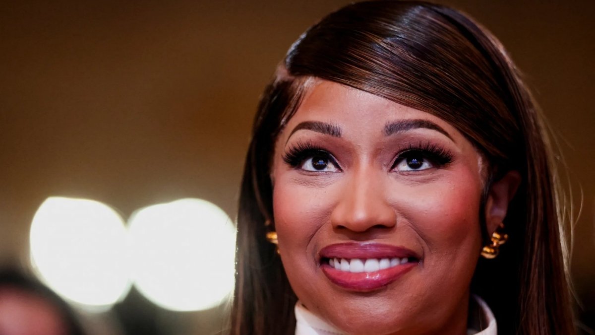 nicki minaj contro tutti dopo i grammy 2026 i deliri della cantante su x