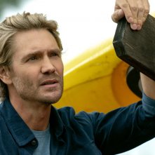 Chad Michal Murray è Cal in Sullivan's Crossing