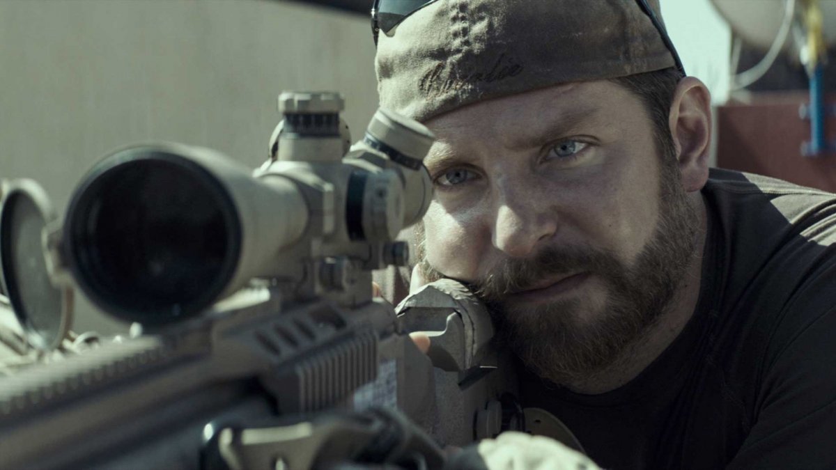 American Sniper: finalmente il cecchino raccontato da Clint Eastwood può mirare in 4K UHD