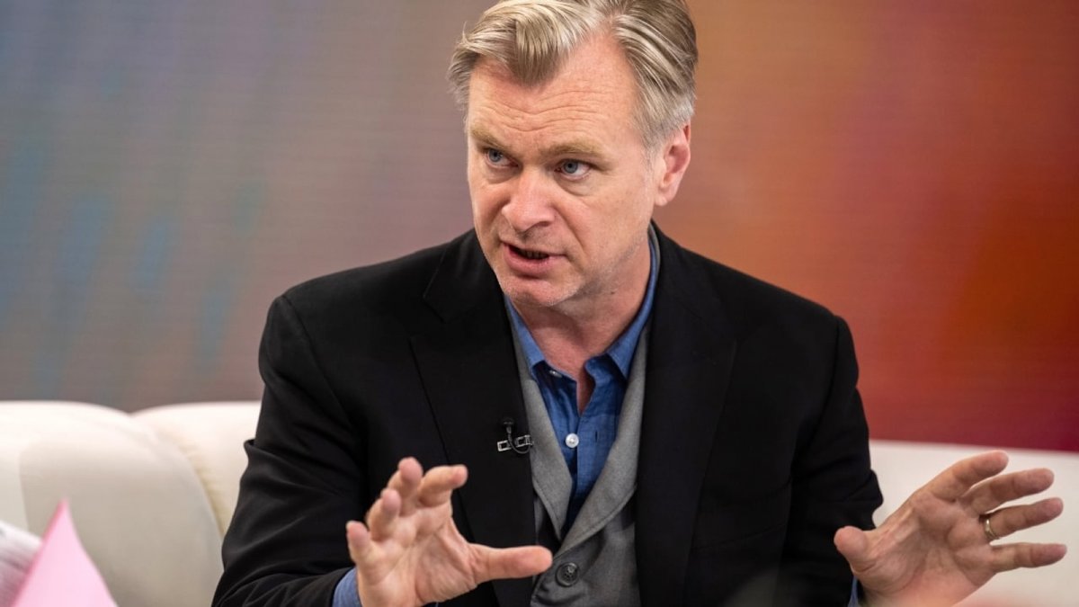 perch233 christopher nolan 232 molto preoccupato dalla fusione di warner con netflix da Movieplayer.it perch233 christopher nolan 232 molto preoccupato dalla fusione di warner con netflix