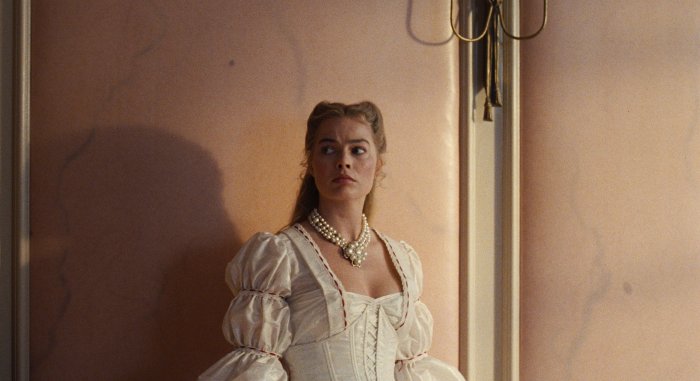 Cime tempestose, Jacob Elordi ha rotto una sedia a mani nude: la reazione di Margot Robbie è autentica