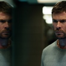 Crime 101 - La strada del crimine: Chris Hemsworth in un'immagine