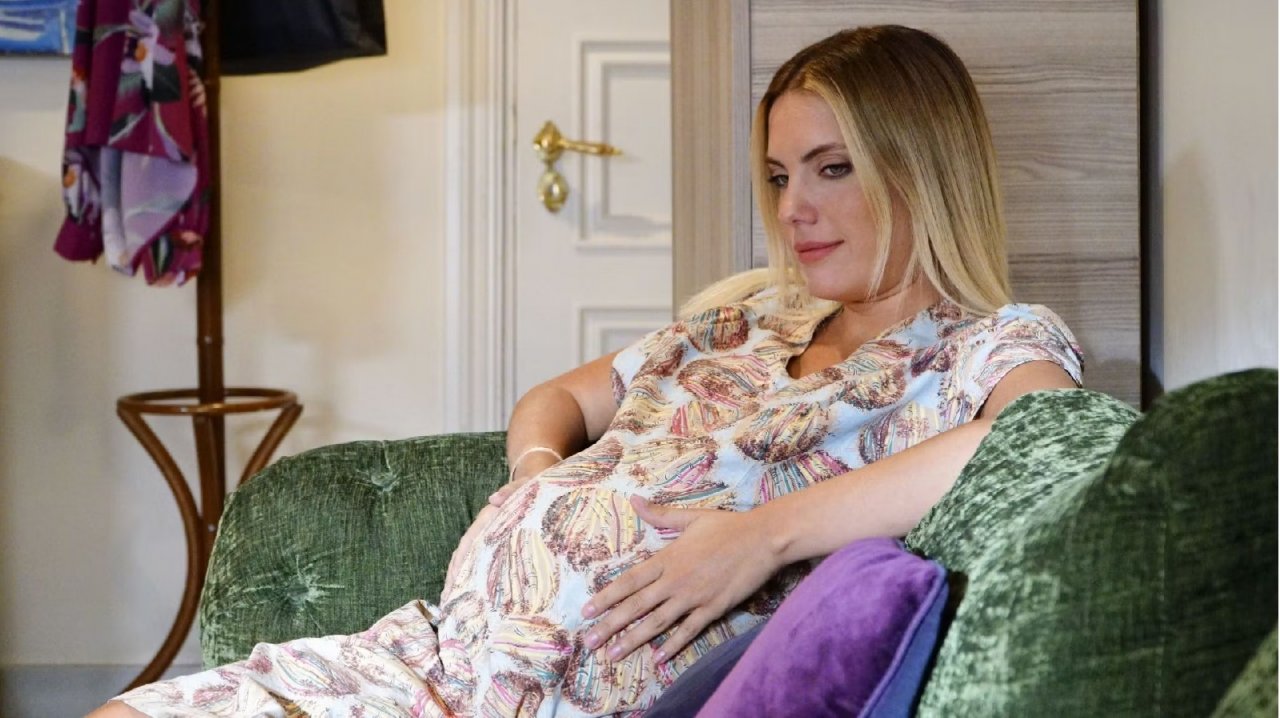 Forbidden Fruit, anticipazioni 4 febbraio: la terza stagione inizia con Yildiz incinta e la scomparsa di Ender