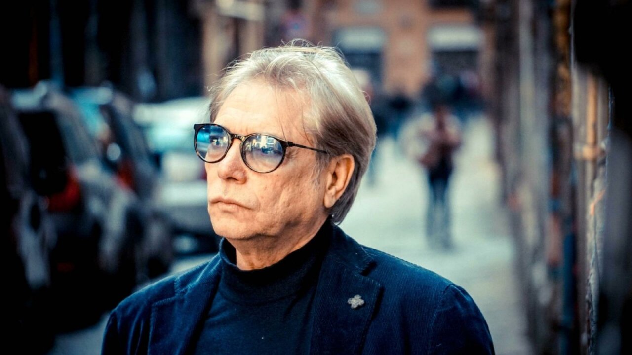 Splendida Cornice stasera in TV su Rai 3: Nino D’Angelo e gli altri ospiti del 5 febbraio