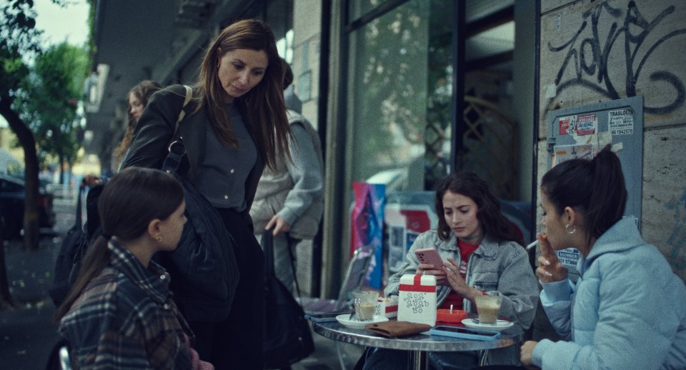 Domani Interrogo Al Bar