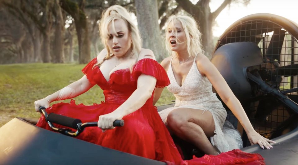 Una Scena Action In Bride Hard