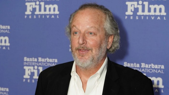 Mamma, ho perso l’aereo: archiviata l’accusa di favoreggiamento della prostituzione contro Daniel Stern