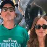 Robert Downey Jr. conquista il Super Bowl con una maglietta di Doctor Doom: diventa virale il 'Team Green'