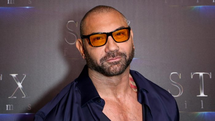 Highlander: primo sguardo al villain di Dave Bautista nelle foto dal set