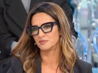 Uomini e Donne anticipazioni: Maria rimprovera Ciro, Elisabetta litiga con Gianni Sperti