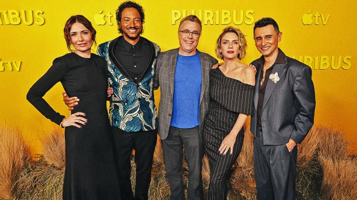 Pluribus, da “Stursia” alle curiosità dal set: tutto quello che abbiamo scoperto all’Apple TV Press Day