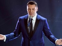 Sanremo 2026: Tiziano Ferro sarà super ospite della prima serata