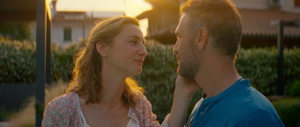 Amici Comuni Raoul Bova Francesca Inaudi Frame