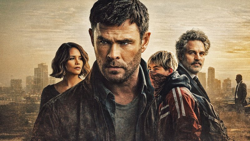 Crime 101, recensione: un thriller tutto d'un pezzo