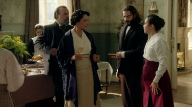 Catalia Presenta Adriano