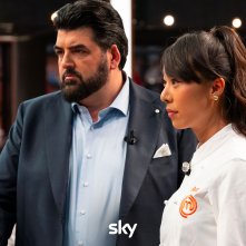 MasterChef Italia 15, Antonino Cannavacciuolo con Anna Zhang in una foto della decima settimana