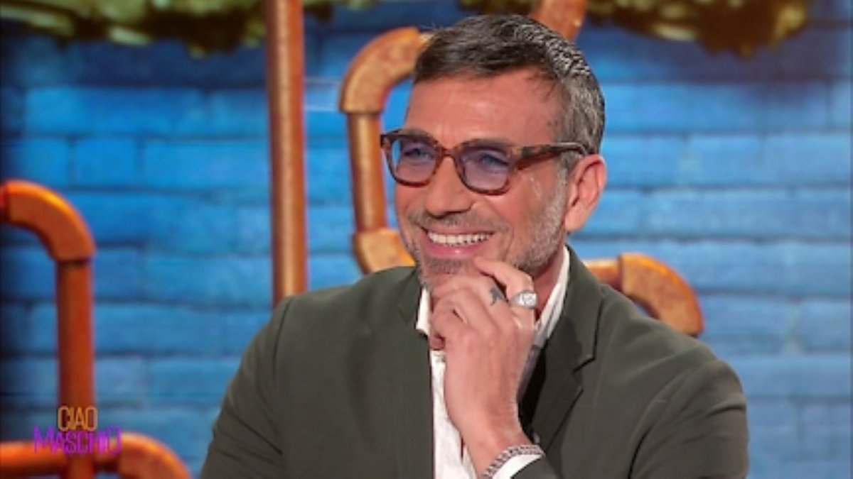 costantino vitagliano de filippi costanzo e il crollo di lele mora