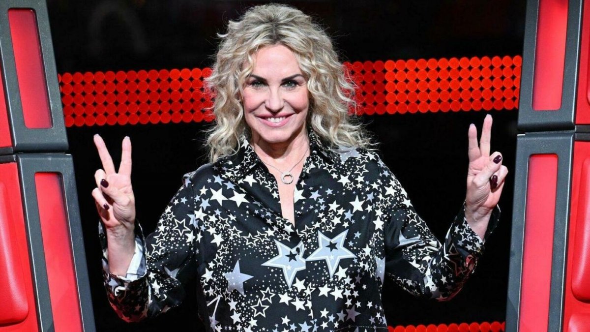 Ascolti TV 14 febbraio: The Voice Kids batte De Filippi in un sorpasso storico