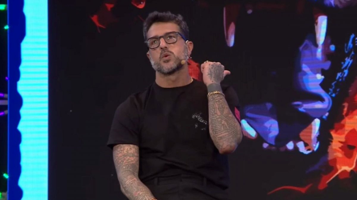 Fabrizio Corona: "Ho una malattia, una roba brutta, ma la mia battaglia continua"