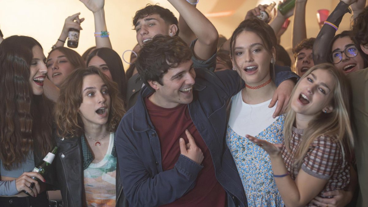 notte prima degli esami 30 generazione z e social nel trailer con sabrina ferilli