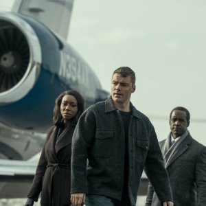 Gabriel Basso, Albert Jones e Amanda Warren in una foto della terza stagione.