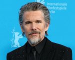 Ethan Hawke sulla polemica di Berlino: 'Politica? Non conterei su artisti ubriachi col jet lag'