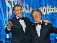 Striscia la Notizia, l'ultima puntata in prima serata sa di triste ma inevitabile addio