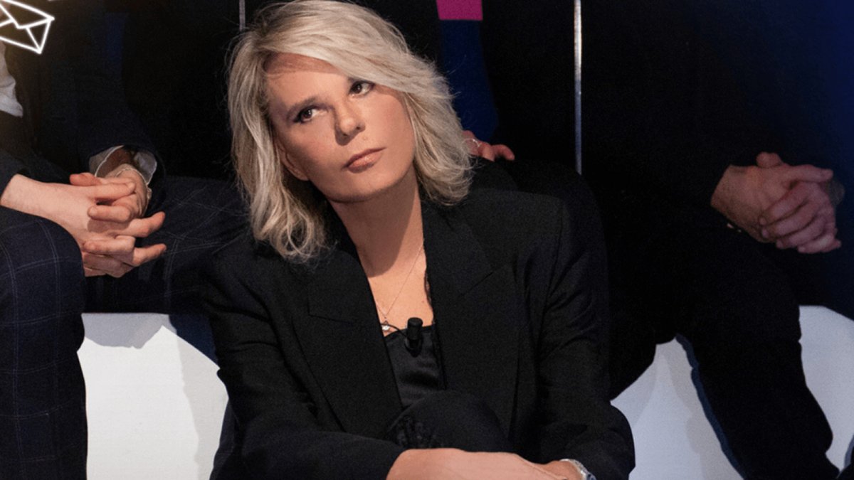 c  232 posta per te torna stasera su canale 5  ospiti e anticipazioni della settima puntata