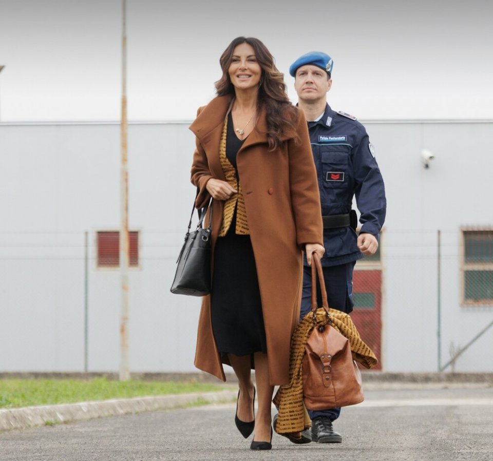 Gloria Il Ritorno Sabrina Ferilli Frame