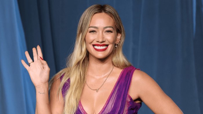 Hilary Duff sulla faida storica con Lindsay Lohan: il triangolo amoroso che l’ha scatenata