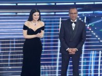 Sanremo 2026, seconda serata: ascolti in calo nel mercoledì nero della TV in chiaro