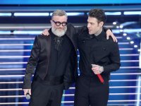 Sanremo 2026: Fedez e Masini dominano le classifiche delle piattaforme streaming
