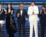 Sanremo 2026, i voti della seconda serata: Achille Lauro promosso, ‘mamma d’oro’ vale 0