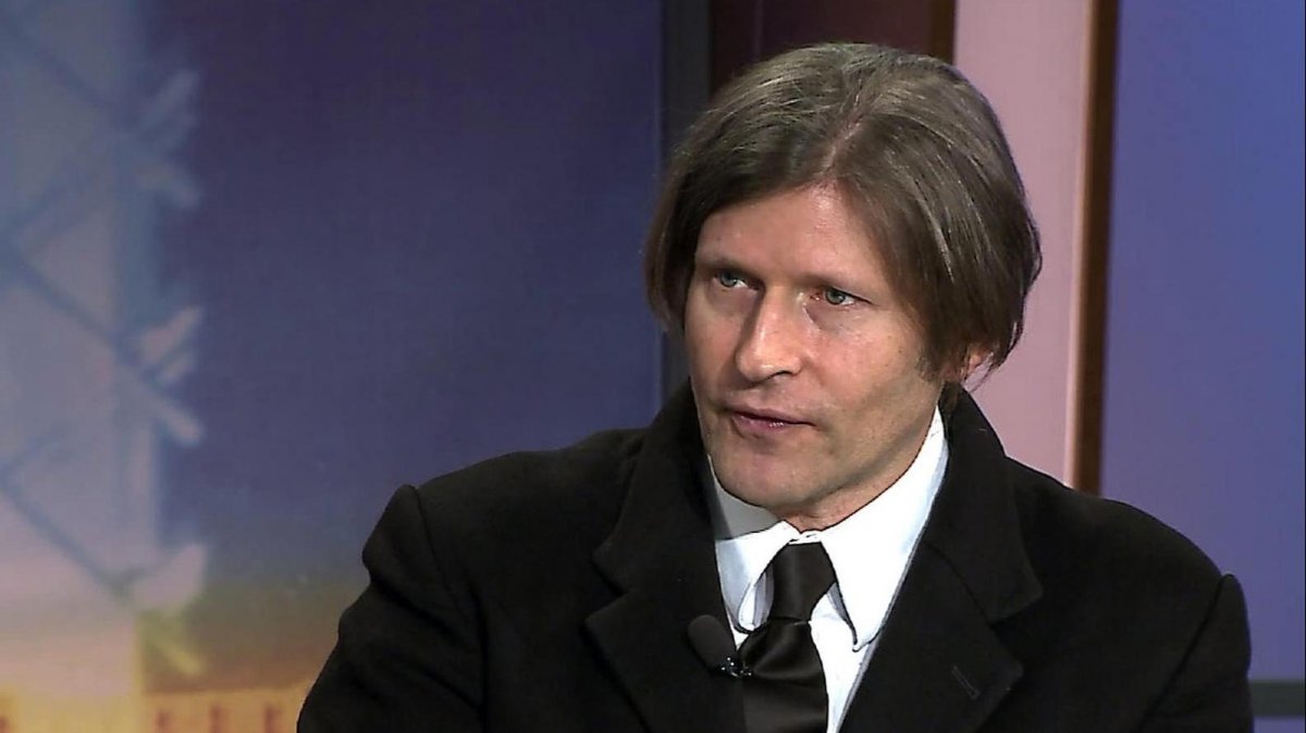 Crispin Glover denunciato dalla ex: "Tenuta prigioniera come schiava sessuale" Crispin Glover denunciato dalla ex: "Tenuta prigioniera come schiava sessuale"