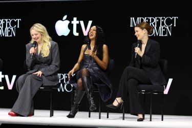 Imperfectwomen Apple Tv Press Day At The Barker Hangar Santamonica 3 Feb Jco10178 Klcdil7Q Ktnsvj5O
