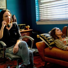 Se solo potessi ti prenderei a calci: Rose Byrne in una foto dal set