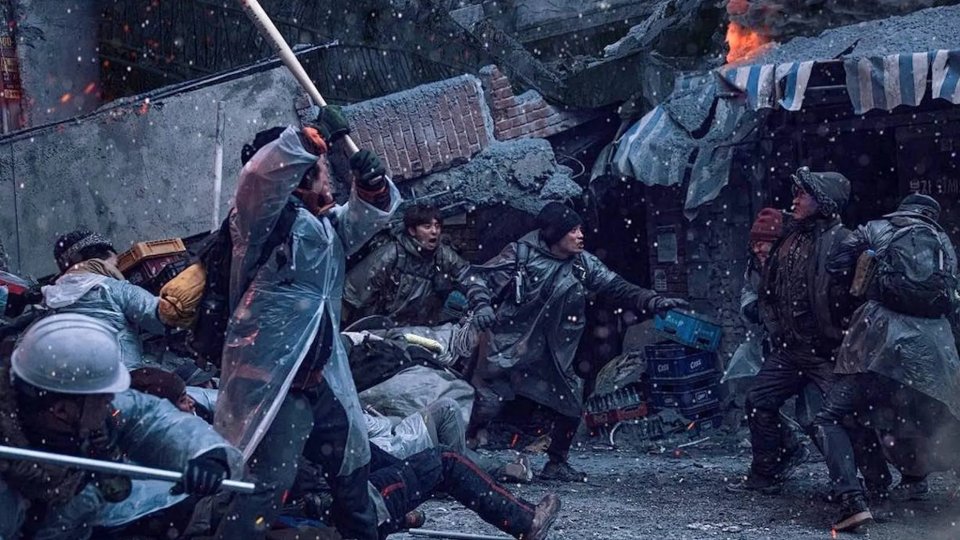 Un Frame Di Concrete Utopia