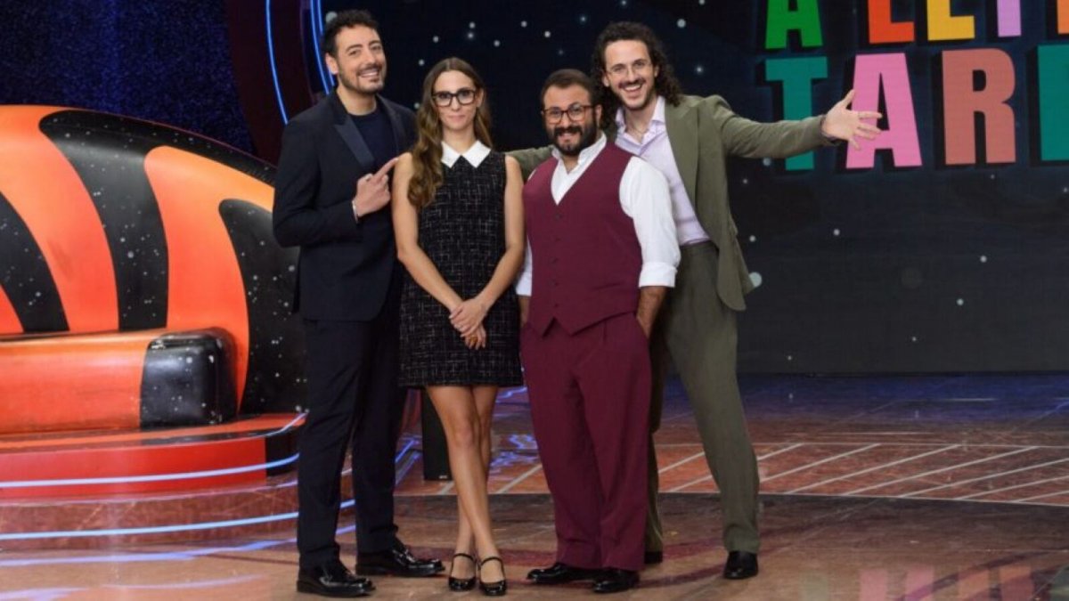 stasera a letto tardi con the jackal su rai 2 anticipazioni e ospiti da Movieplayer.it stasera a letto tardi con the jackal su rai 2 anticipazioni e ospiti