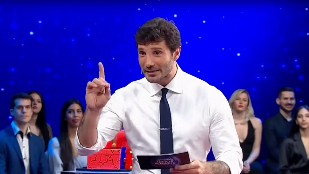 stasera tutto 232 possibile su rai 2 con stefano de martino ospiti e anticipazioni del 4 marzo da Movieplayer.it stasera tutto 232 possibile su rai 2 con stefano de martino ospiti e anticipazioni del 4 marzo